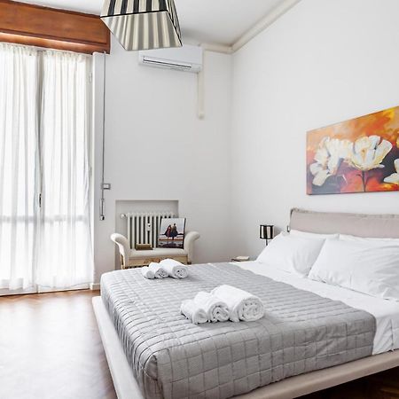 Lungarno Elegant Apartment With Panoramic Balcony Pisa Esterno foto