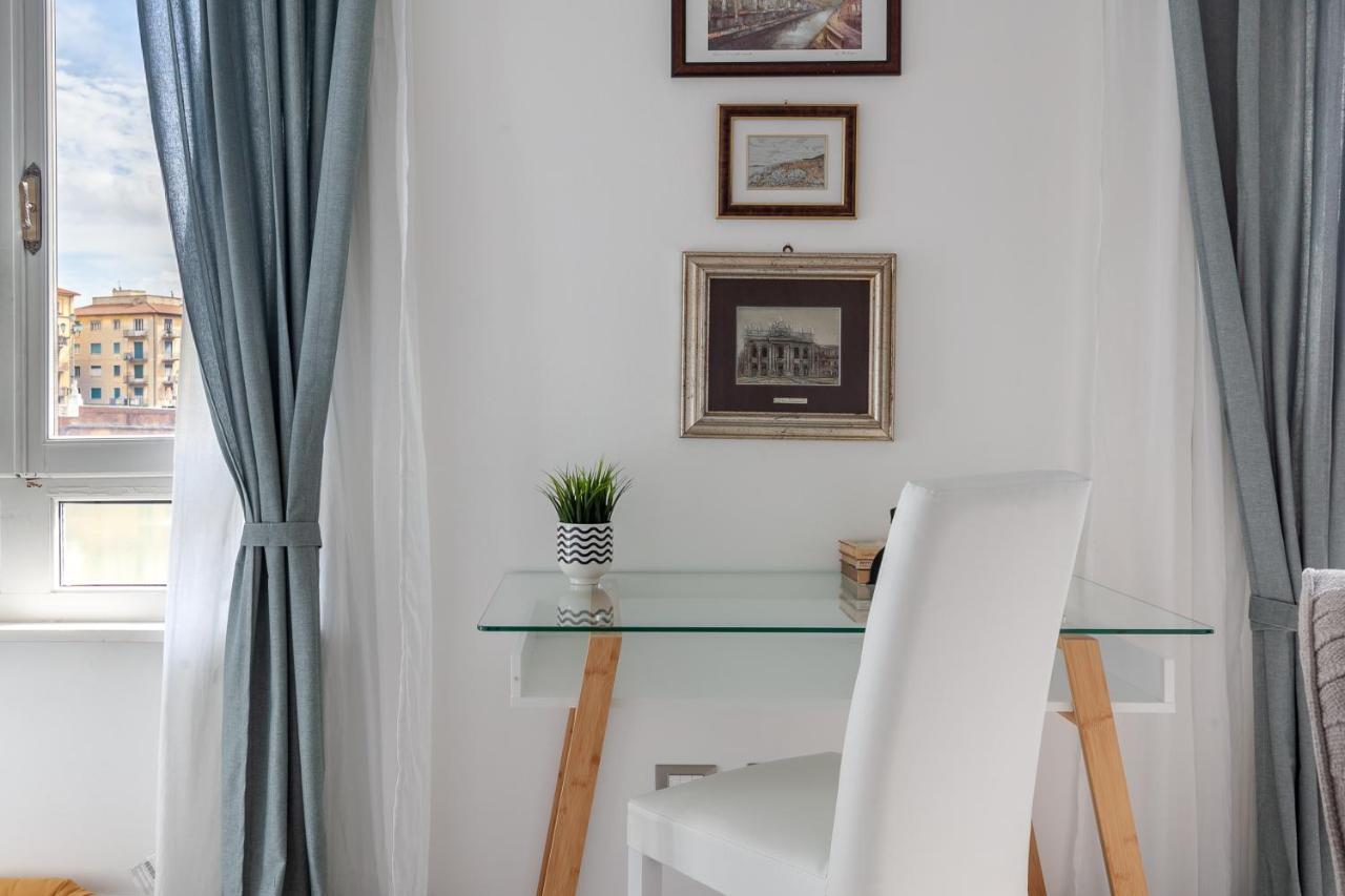 Lungarno Elegant Apartment With Panoramic Balcony Pisa Esterno foto