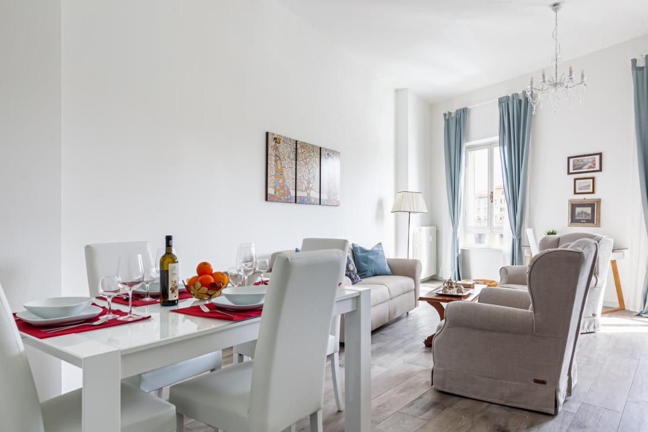Lungarno Elegant Apartment With Panoramic Balcony Pisa Esterno foto