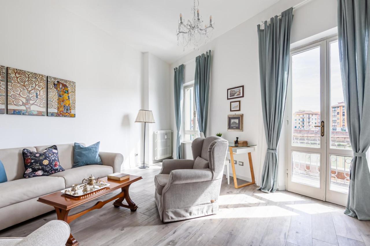 Lungarno Elegant Apartment With Panoramic Balcony Pisa Esterno foto
